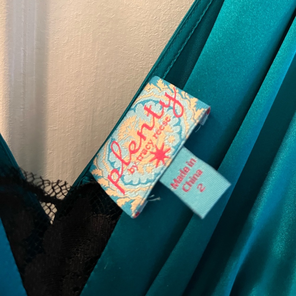 Beautiful blue silk party dress by Tracy Reese - Picture 8 of 8